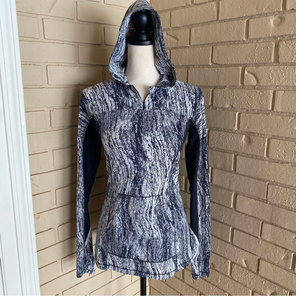 Lululemon Runbeam Hoodie black white long sleeve top Running Texture Twist 4/6